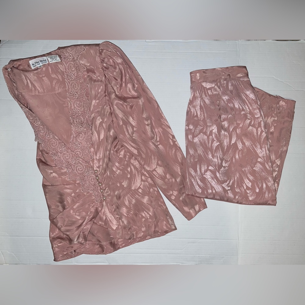 Vintage In The Mood Pink Top & Skirt Outfit